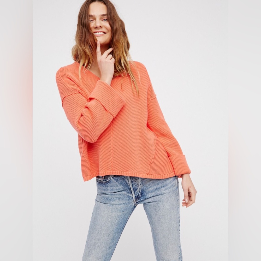 Free People La Brea V-Neck Sweater in Coral - Size Small